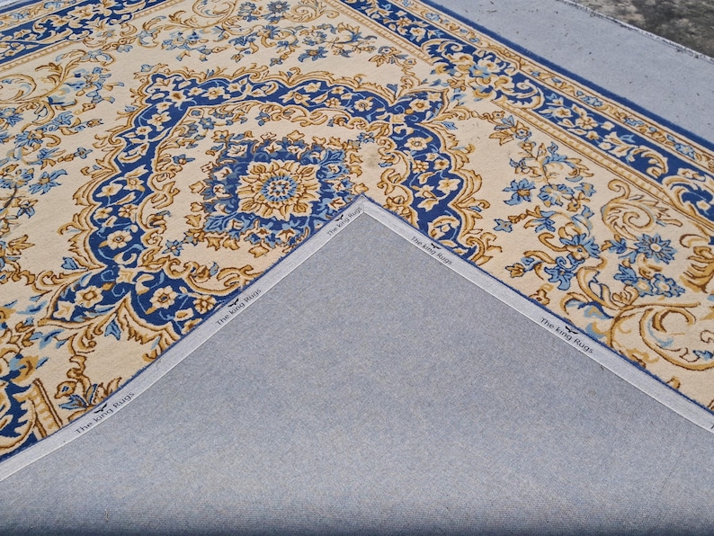 Traditional Persian Style Area Rug – Handmade Blue & Ivory Floral Medallion Carpet, Classi, view 2