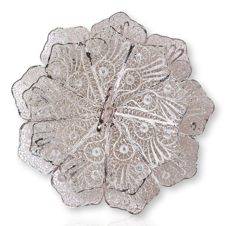 Beautiful handmade candy tower made with silver-plated copper wire, Persian art.، نمای 2