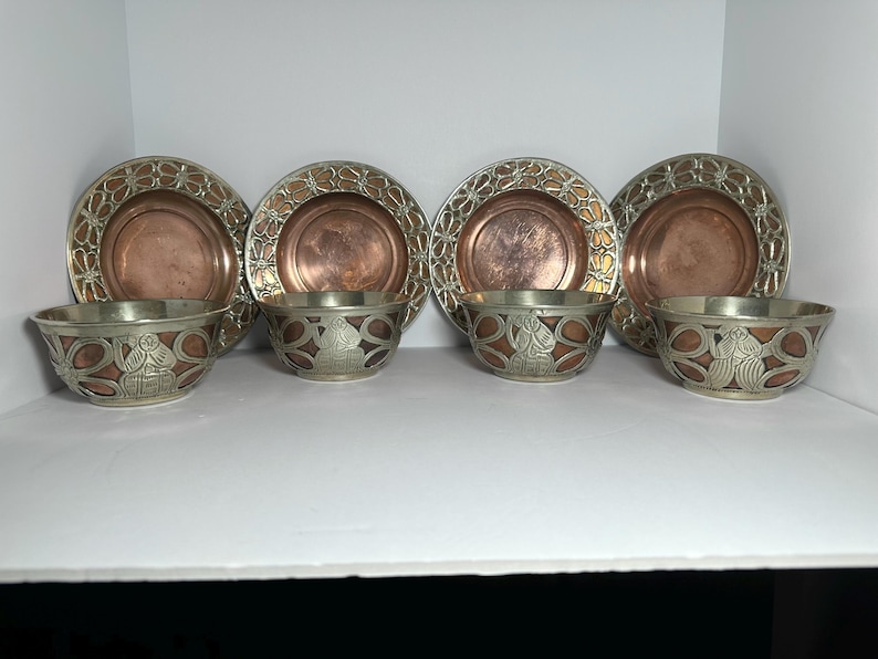 Engraved Silver on Copper Ghalamzani, 8 Piece Bowl and Plate Set، نمای 2
