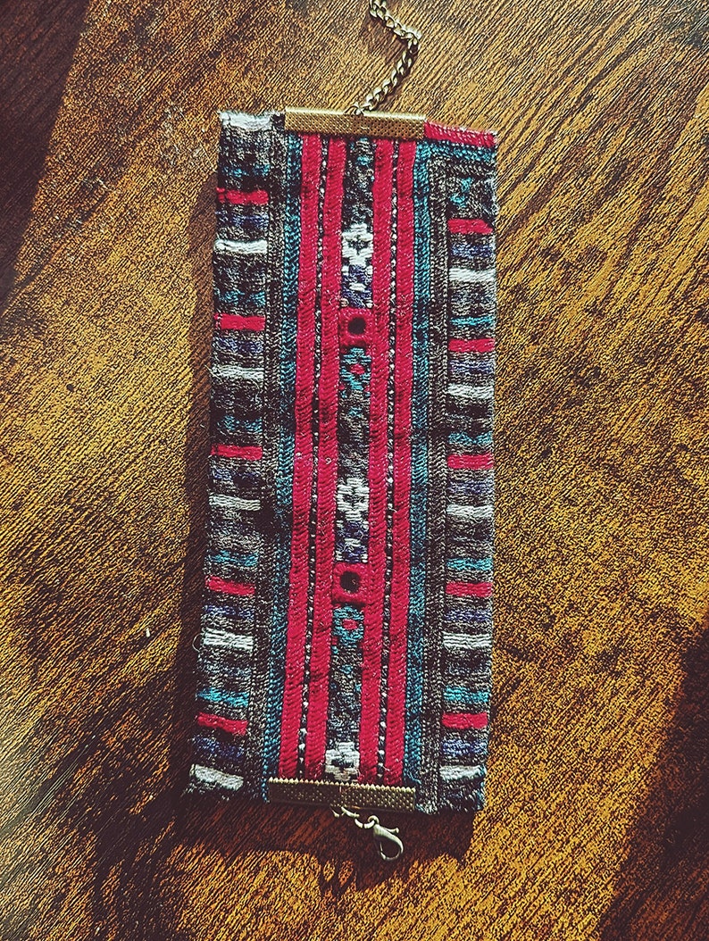 Handcrafted Persian Kilim Style Needlework and Embroidery Bracelet With Brass Ends، نمای 3