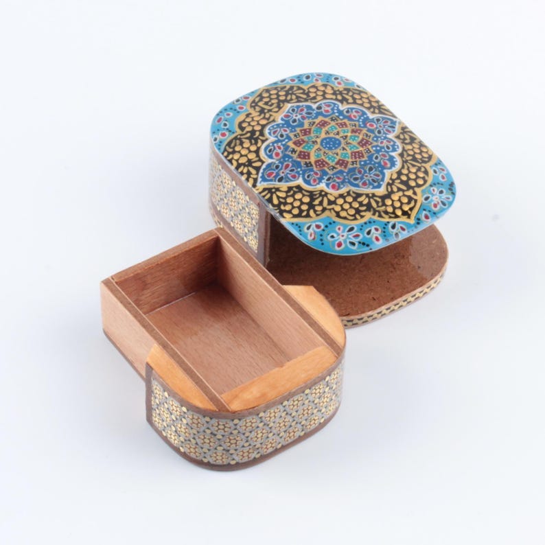 Handmade Trinket Box: Gold Inlay Persian Khatam Wooden Jewelry Box، نمای 2