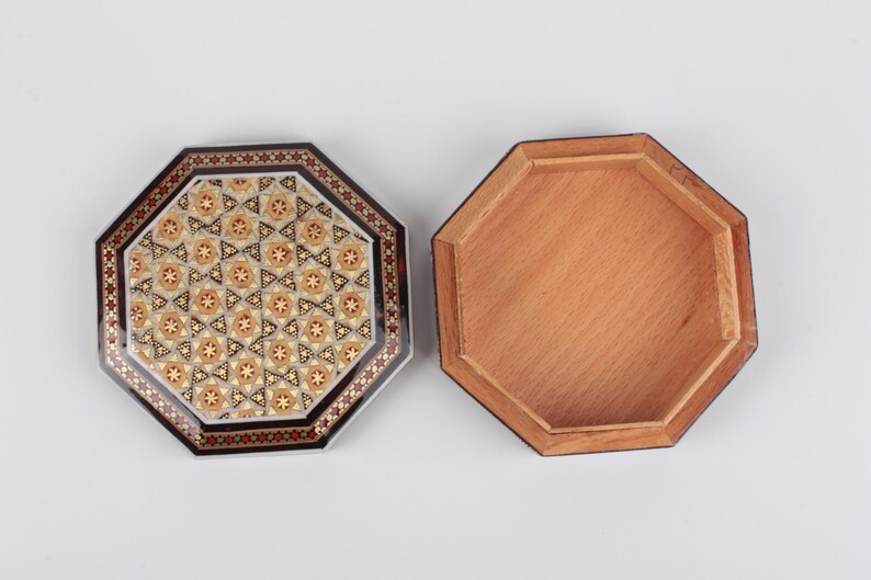 Persian Khatam Jewelry Box: Handmade Octagonal Trinket Box، نمای 3