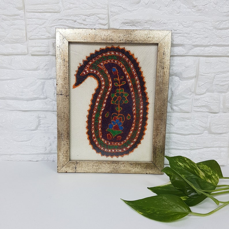 Embroidered fabric with Woolen Yarn, Paisley Design Embroidery, Persian Art, Embroidery Fr
