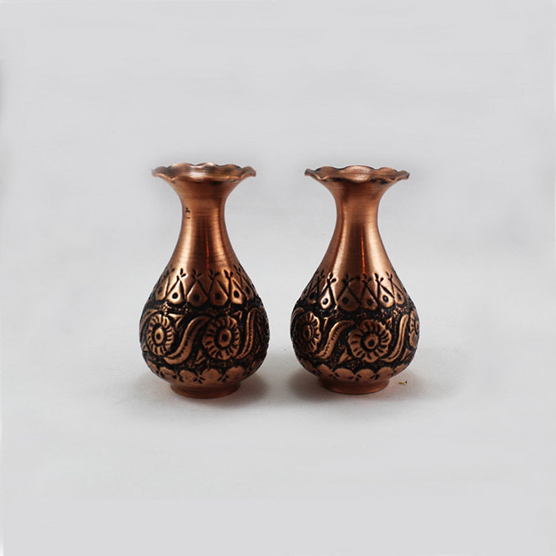 Ghalamzani Vases, art of engraving on metal