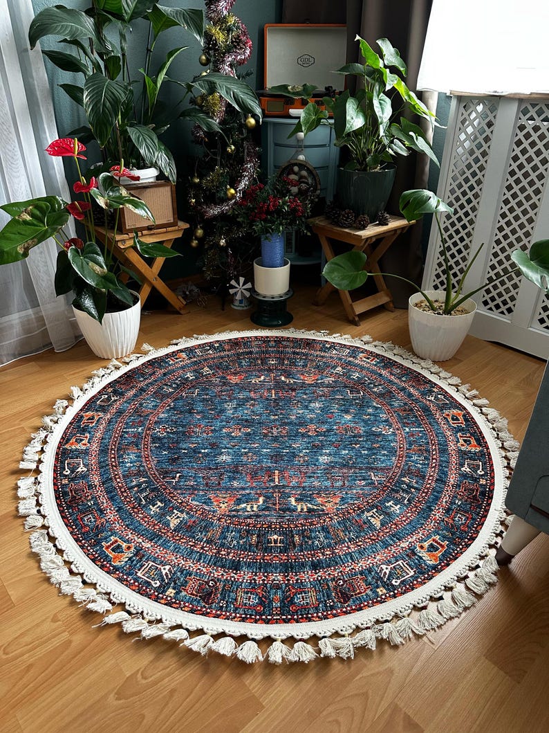 Round Persian Style Rug: Vintage Cotton Kilim with Tassels