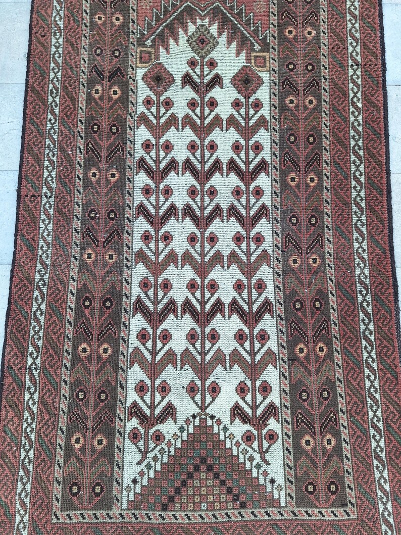 Handwoven Persian Design Rug, unique floor decor, (3.6x6.3 ft)، نمای 2