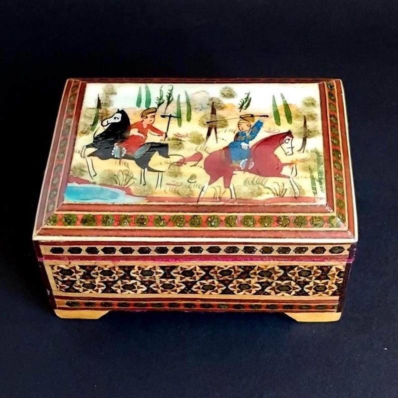 Vintage Persian Khatam Jewellery/ Trinket box- handpainted with micro-mosaic، نمای 3