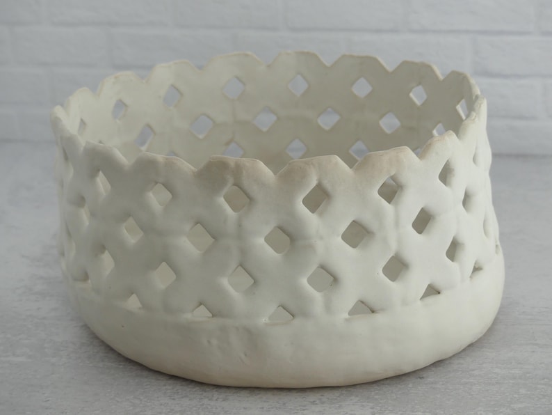 Hand Built Ceramic Basket Bowl: Persian Inspired Fruit Basket، نمای 2