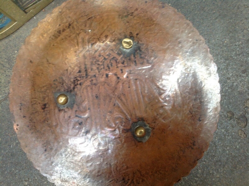 Antique Persian Copper Plate Silver Overlay Elk Damascene Tray Salver 30cm، نمای 3