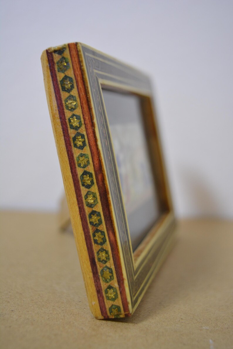 vintage Persian Middle East hand painted Suratgari miniature camel bone painting artwork d، نمای 2